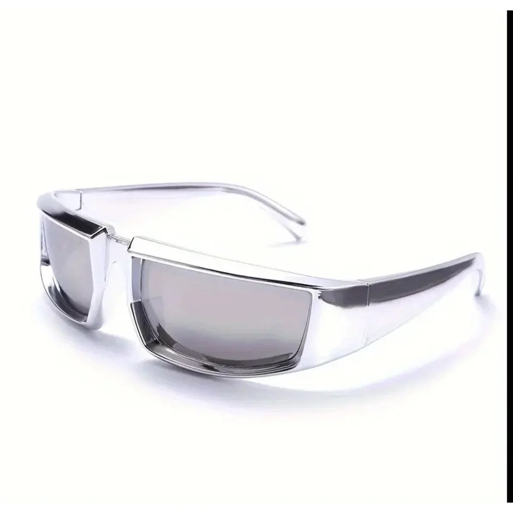 N/A glasses between either